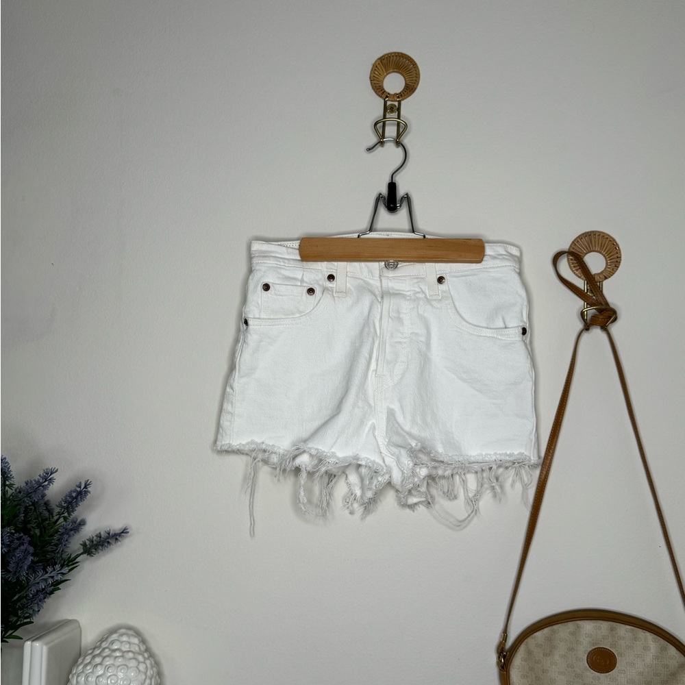 Levi 501 white shorts